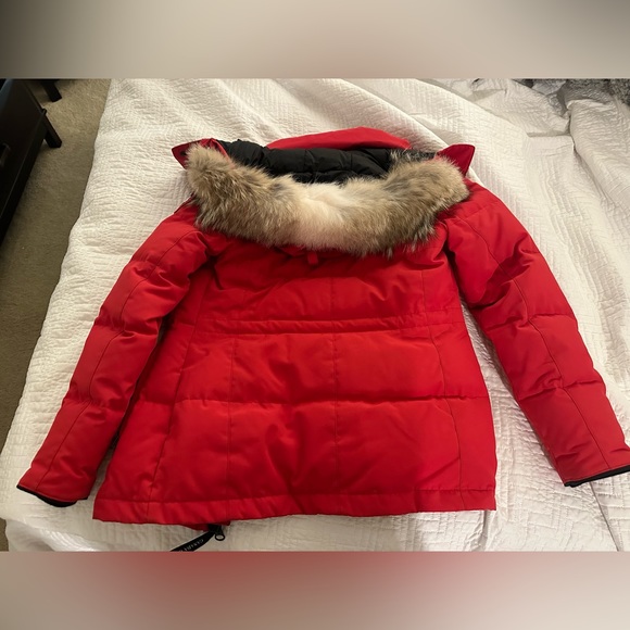 Authentic Canada Goose Chelsea Parka - Picture 6 of 8